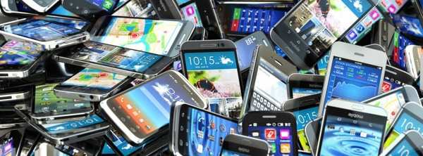 pile-of-smartphones-770x285.jpg